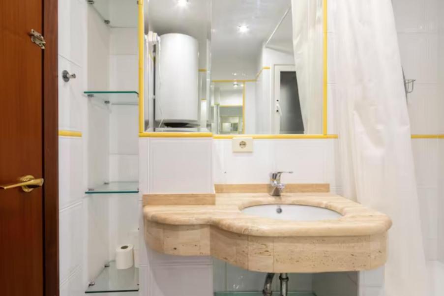 Amazing Location Coruna Downtown A Coruna Ngoại thất bức ảnh